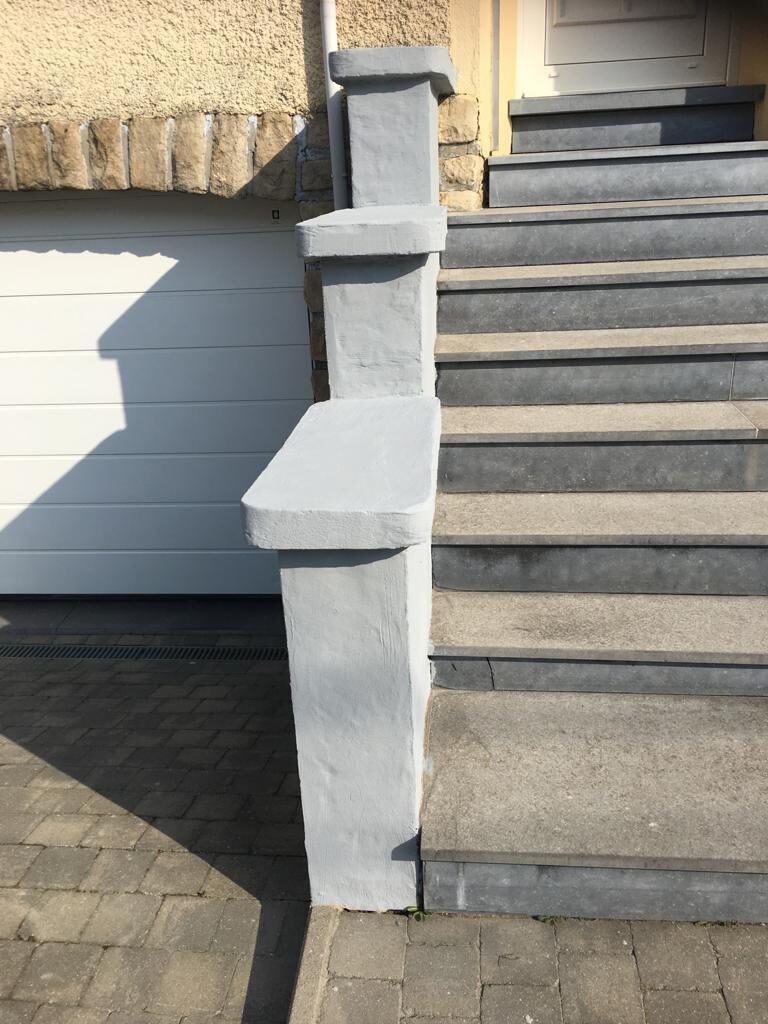 Restoring a staircase low wall
